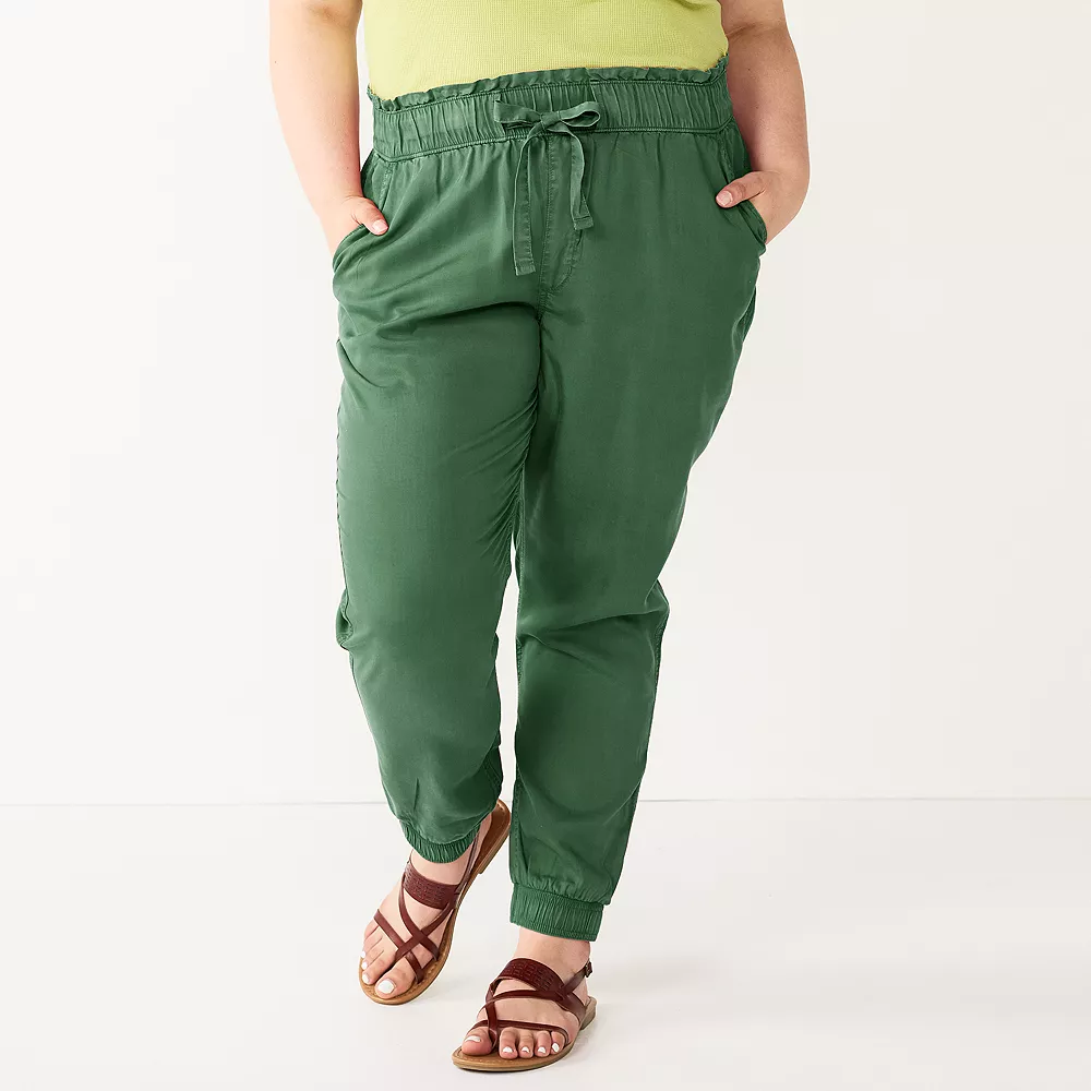 Juniors' Plus Size SO® High Rise Paperbag Jogger Pants 6 Juniors' Plus Size SO® High Rise Paperbag Jogger Pants - Image 4