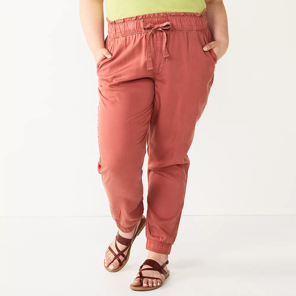 Juniors' Plus Size SO® High Rise Paperbag Jogger Pants 7 Juniors' Plus Size SO® High Rise Paperbag Jogger Pants - Image 5