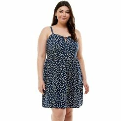 Juniors' Plus Size Lily Rose Keyhole Front Skater Dress