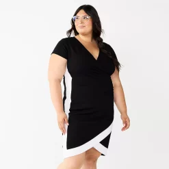 Juniors' Plus Size Almost Famous Color Framed Faux-Wrap Bodycon Dress